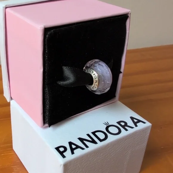 Pandora Charm - Picture 4 of 4